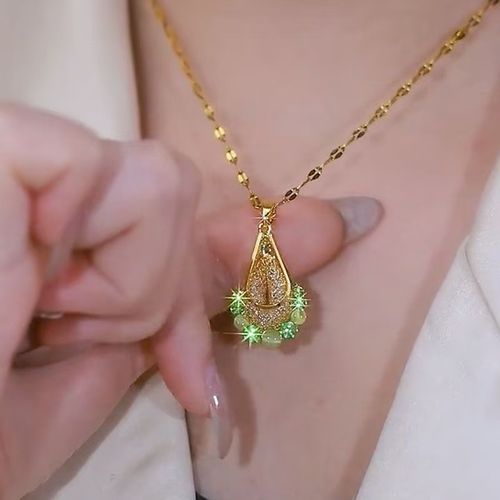 2025 New Hot-Selling Green Teardrop Necklace for Women – Ultra-Sparkling Light Luxury with Elegant Vibe