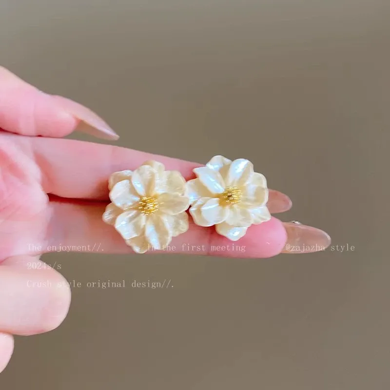 Super fairy camellia flower earrings for women high-end fashion all-match earrings