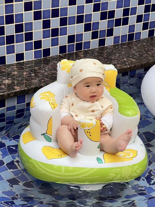 Baby Sitting Bath Stool – Anti-Fall Foldable Infant Seat and Inflatable Sofa for Learning to Sit