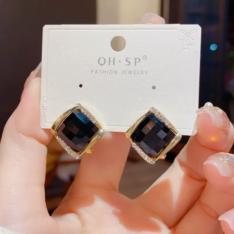 Rhinestone Black Crystal Rhombus Stud Earrings