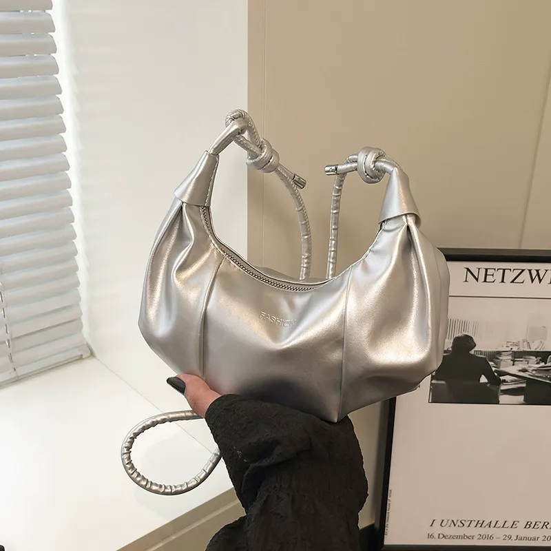 Korean-Style Horn-Shaped Shoulder Bag for Women – New Fashionable and Casual Dumpling Underarm Purse with Minimalist Boutique Design