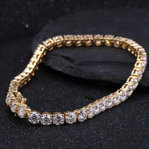 😍Hey, fairies! Check it out! High-end luxury bracelets for women are here! 💕We carefully select rare materials and create them with craftsmanship. They are luxurious and exquisite. Wearing them will fully show your noble temperament. They are perfect for daily life or important occasions. Don't miss them if you love beauty! 😘