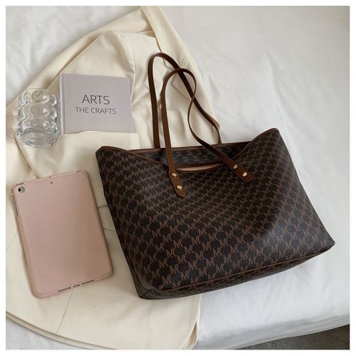 Many women dream of owning high-end luxury handbags from famous brands.2024 Brand Designer Pu Handbag Women's Large Capacity Luxury Tote Bag😍😍