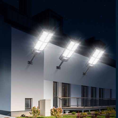 Intelligent human body sensor solar street light