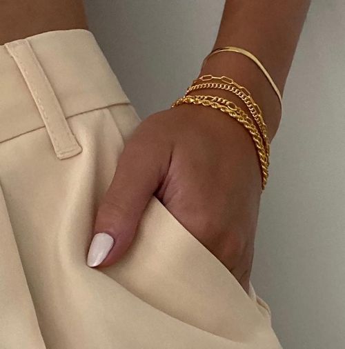 Stylish and exquisite stackable Cuban chain bracelet set, fashionable accessories, women's gifts, and fine jewelry.