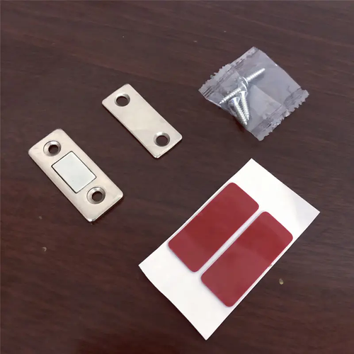 5-pack Ultra-thin cabinet hardware magnetic locks are suitable for kitchen furniture, living room, outdoor cabinets, and home appliances.
