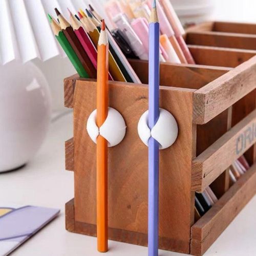 (4pcs  1set )End cable clutter with the 4-Pack Ultra-Adhesive Cable Holders. Easily organize phone, USB-C, HDMI, and power cords to keep your workspace neat and cables within reach.
