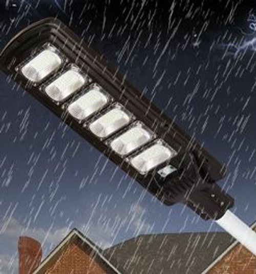 Venda quente sensor humano ao ar livre jardim pátio impermeável Ip66 integrado solar luz de rua Led