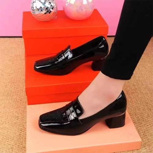 Stylish and versatile chunky heeled loafers