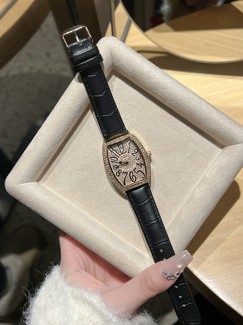 ✨DLJ-CePin✨Barrel-shaped diamond-set ladies' watch