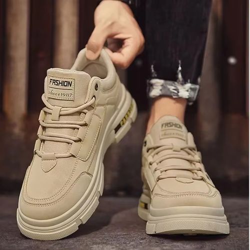 Stylish and breathable work shoes for men.