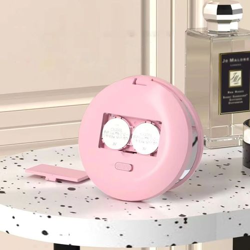 Always wanting to have the perfect light for touch-ups? This mini handheld LED makeup mirror tucks an exclusive fill light into your pocket, so you never have to compromise on looking your best.