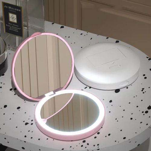 Always wanting to have the perfect light for touch-ups? This mini handheld LED makeup mirror tucks an exclusive fill light into your pocket, so you never have to compromise on looking your best.