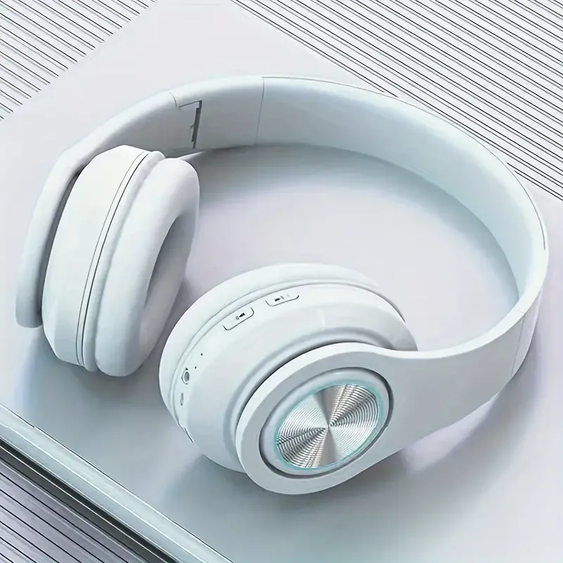 61 Fashion wireless headphones