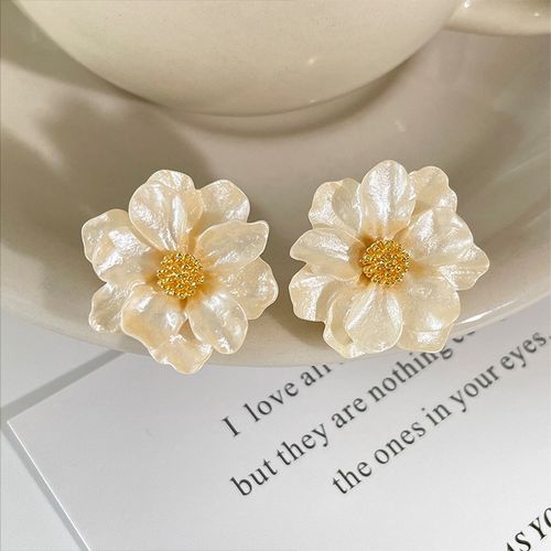 Dual-color Camellia Earring Set | Pearl White + Beige, Elegant Luxury for Ladies