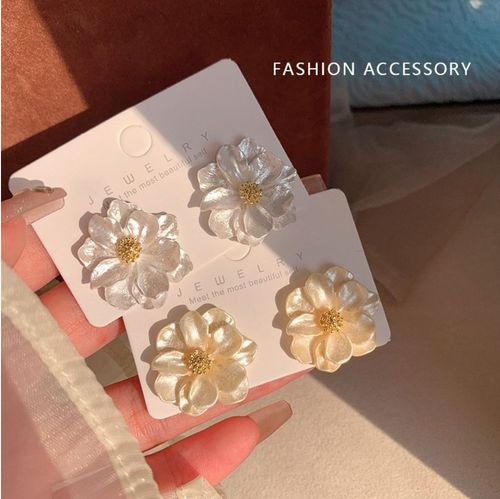 Dual-color Camellia Earring Set | Pearl White + Beige, Elegant Luxury for Ladies