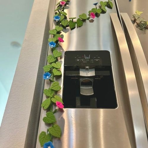 Hot-selling Morning Glory Magnetic Refrigerator Stickers: 3D Printed, Freely Combinable, Versatile, Vivid & Interesting, Colors Shipped Randomly