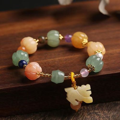 Hot-selling gold pumpkin bracelet for women, elegant and light luxury, versatile, ladies' traditional Chinese style