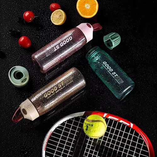 Hot sale simple large capacity plastic water bottle high value fitness cup portable carrying rope summer sports students adult camping