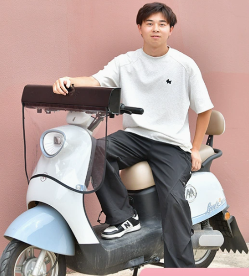 Electric scooter rain & sun canopy