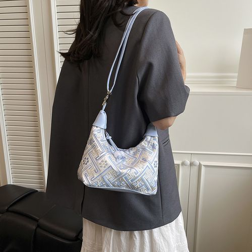 ✨ Dumpling Bag Hot Sale ✨ One bag, two ways to wear! Multiple trendy colors for you to pick. Soft and spacious, perfect for daily outing. Grab yours now, click the link below to order!