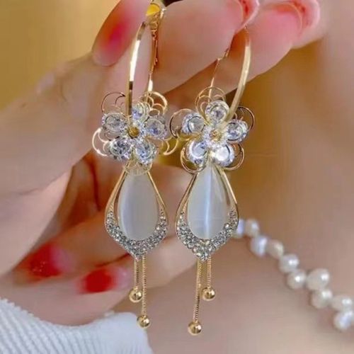 Crystal Rhinestone Diamond Sweet Tassel Flower Ear Jewelry Cat Eye Stone Pendant Earrings