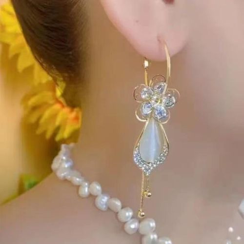 Crystal Rhinestone Diamond Sweet Tassel Flower Ear Jewelry Cat Eye Stone Pendant Earrings