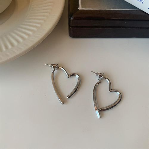 Sweet Heart Cross Earrings with Premium Feel, Niche Design, Simple and Versatile