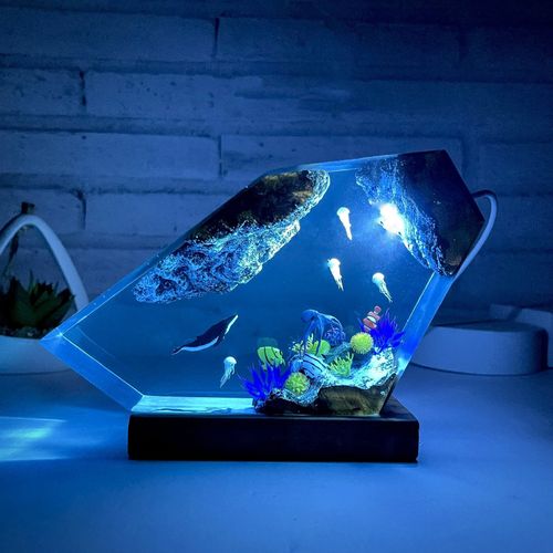 Humpback whales and jellyfish Ocean Series Resin Lamp – Handmade Coastal Lighting for Serene Spaces
