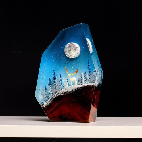 Forest Ice Deer & Arctic Fox Monster Resin Art Lamp - Nature-Inspired LED Lighting