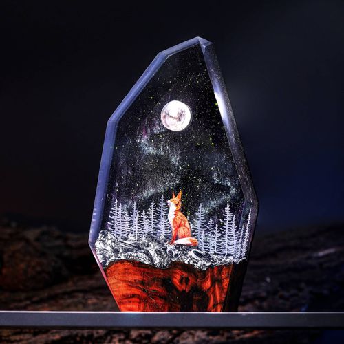 Forest Ice Fox & Arctic Fox Monster Resin Art Lamp - Nature-Inspired LED Lighting