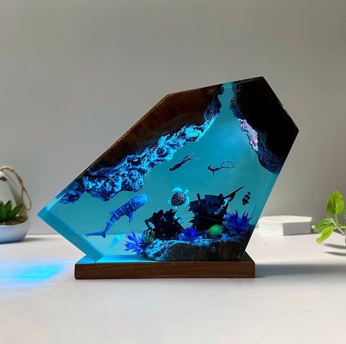 whale sea turtle  shipwreck couple divers Ocean series resin lamp art diver