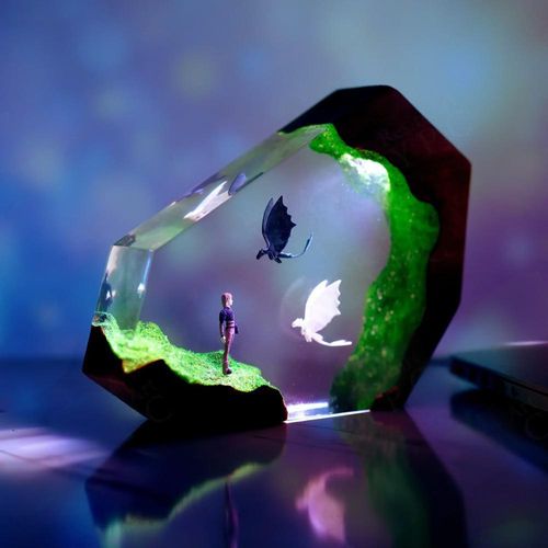 Dragon master Unique Dragon Resin Lamp - Hand-Painted Art Lighting for Collectors