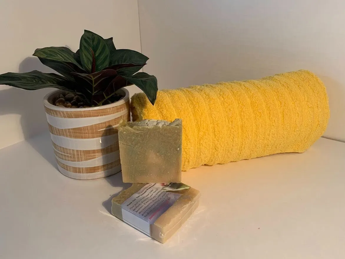 Antibacterial Soap vs. Green Amino Acid Shampoo Bar: A Look at Their Antibacterial Actions
