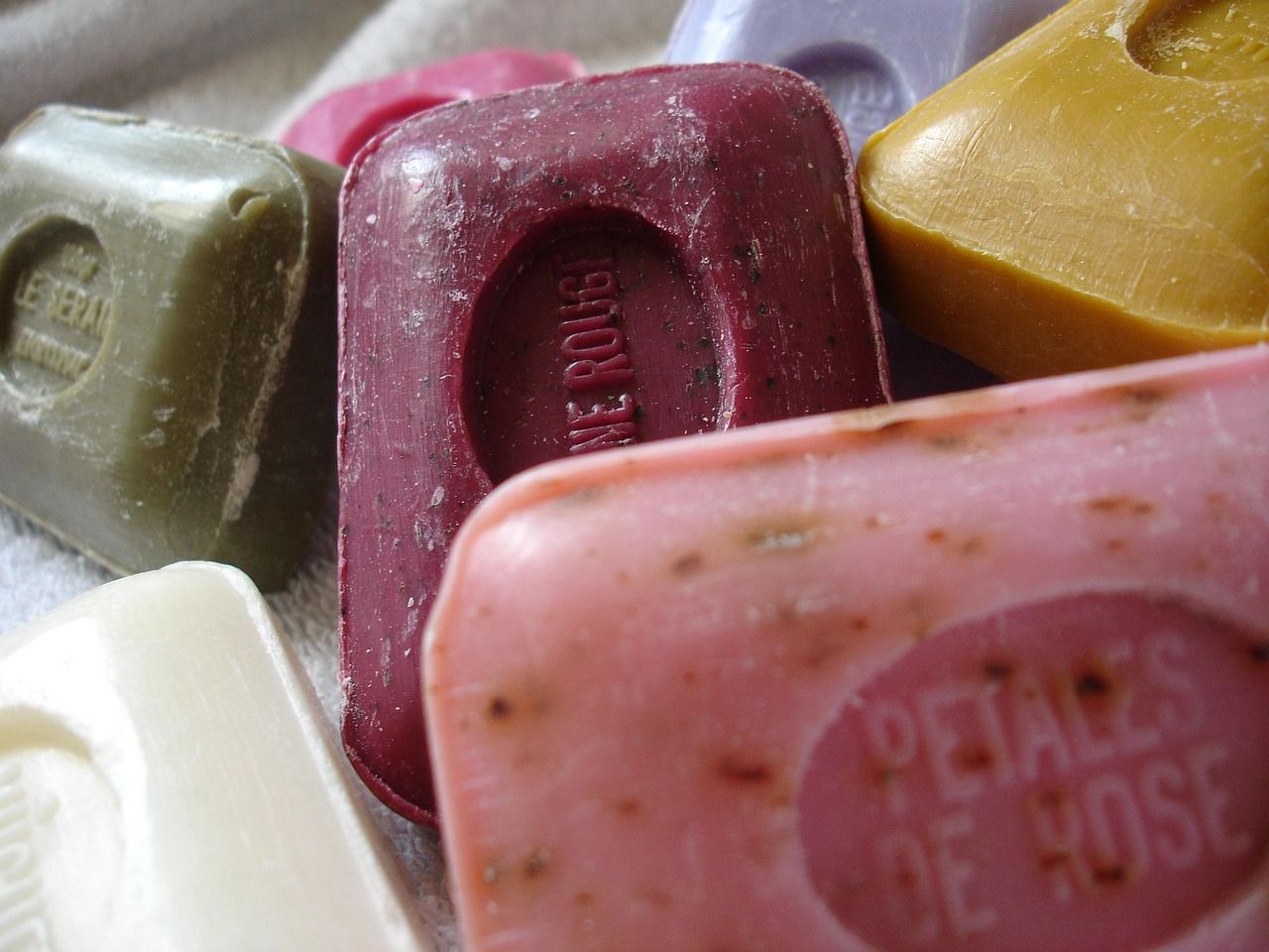 Usmancao Amino Acid Herbal Hair Soap: The Secret Weapon to Say Goodbye to Traditional Shampoo