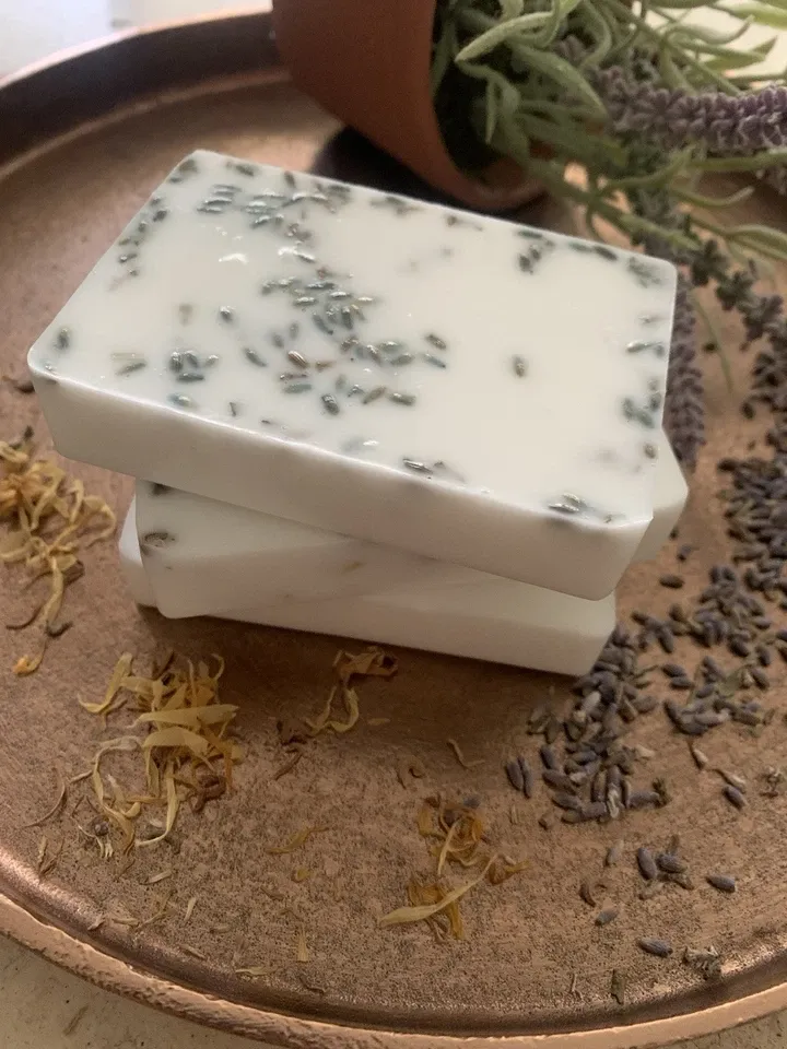 How to Make Goat Milk Soap? A Tutorial and Safety Guide for Beginners