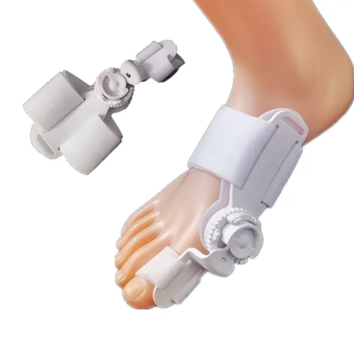 Adjustable split-toe orthosis. The split-toe design supports the feet and alleviates discomfort. The straps have a secure buckle that doesn't cause irritation. It is lightweight and invisible, providing a seamless wearing experience even when wearing shoes. It can be worn for daily outings, at home, or when sitting for long periods. It secretly protects the toes and makes walking more comfortable.