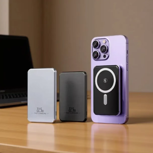 10000mAh magnetic charging pack, powerful circular adhesion for wireless fast charging, equipped with an invisible folding stand, allowing the phone to be used for watching videos during charging. Digital display shows real-time battery level. Multiple charging ports can simultaneously power multiple devices. Lightweight and portable with multiple safety protections. Suitable for commuting, traveling and binge-watching, this one device can serve multiple purposes.