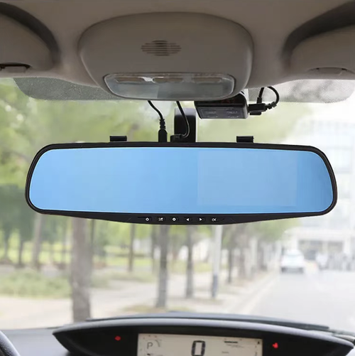 3.5-inch rear-view mirror camera recorder, with dual cameras for recording. Anti-glare mirror surface can withstand strong light day and night. Wide-angle lens provides clear night vision. Automatic video locking upon collision. Continuous recording does not occupy memory space and can assist in reversing. Bundled installation is simple and stable, durable. It is very practical for travel evidence collection and preventing scams.