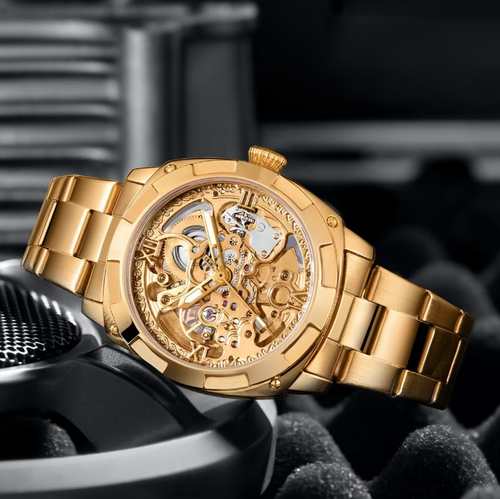 The new model of open-work automatic mechanical watch features a stainless steel case and strap, with an adjustable steel chain. The open-work engraved dial is paired with luminous hour markers. It automatically winds the movement through arm movement and is precisely adjusted for smooth timekeeping. It is also water-resistant. The tough and elegant design is suitable for various occasions and can be worn daily or given as a gift.