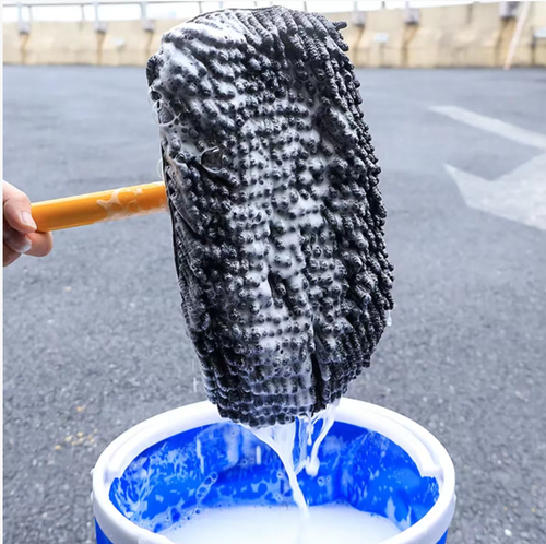 This soft-bristled car cleaning brush: The snowflake-like soft bristles do not damage the car paint. The 15° curved handle and the extendable long handle are convenient and easy to use. The brush head can be replaced for both dry and wet cleaning. With this one brush, you can clean the entire car and achieve a shiny new car finish at home. Say goodbye to waiting in line at the car wash and the scratches on the car paint.