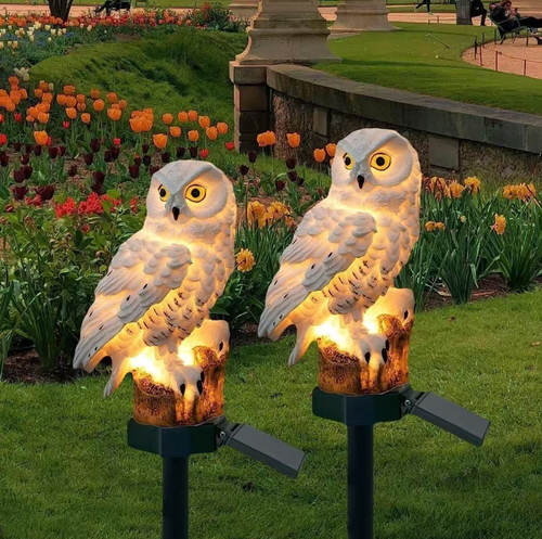 Order today and you will receive 3 solar owl floor-standing landscape waterproof decorative lights. These solar owl floor-standing lights store energy during the day and automatically light up at night. The waterproof resin material has a realistic shape. They can be used as both a garden decoration and a lighting source. The floor-standing installation is convenient, injecting a lively atmosphere into the outdoors.