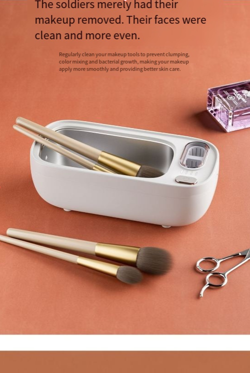 Ultrasonic cleaning machine! It can clean dirt in crevices in just 3 minutes, 10 times faster than hand washing. It can clean glasses, jewelry, and braces. With one button start, it operates fully automatically. Just add water and place the items, and wait for them to be cleaned. After cleaning, they look brand new. All fingerprints and oil stains are removed. It runs quietly without disturbing. No need for detergent, and it's still clean. The physical vibration leaves no residue.