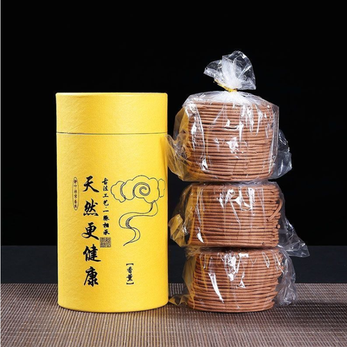 The natural osmanthus fragrance is pure and sweet, made by blending fresh osmanthus with natural spices without any chemical additives. The aroma is refreshing and lingering. The traditional craftsmanship ensures uniform burning and a light smoke volume, suitable for various scenarios at home and office. It is not only a relaxing and soothing fragrance but also an elegant and thoughtful gift choice, bringing poetic charm to your daily life during the autumn season.