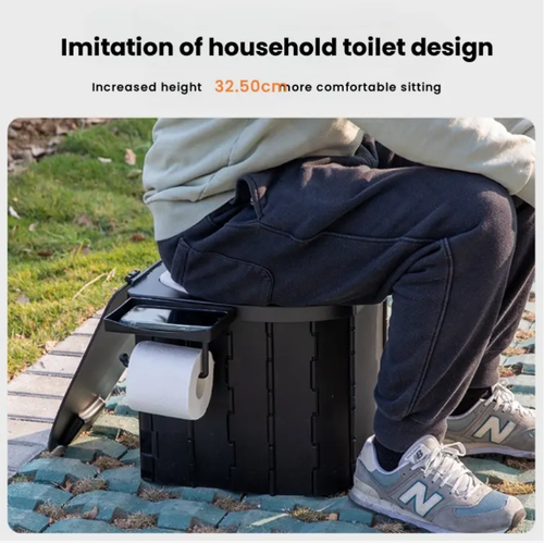 Outdoor emergency toilet, a decent option for camping toilet use. It features a design similar to that of a household toilet, providing a comfortable sitting experience. It can be folded for storage, is portable and easy to assemble. The material is cleanable and sturdy, making it suitable for various scenarios. It is equipped with a roll paper holder, ensuring sealing and odor prevention. This makes outdoor toilet use comfortable and decent!