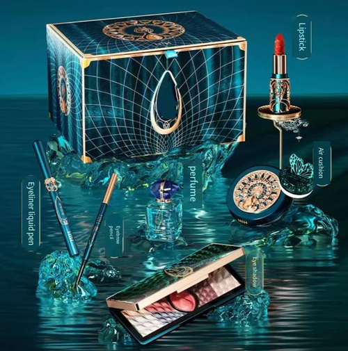 A 24-piece set of high-end Oriental traditional Chinese makeup products. The dark green and gold-colored box resembles a garden in the south of the Yangtze River. When opened, it reveals 24 items including eyeshadow, lip gloss, blush, etc. Even the mirror is engraved with water ripple patterns. The opening ceremony has an extremely strong sense of excitement ✨ Using it yourself is a daily makeup pleasure, and as a gift, it is a respectable choice.