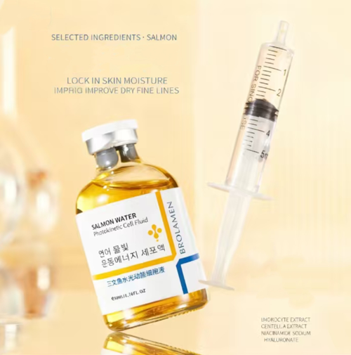 Royal Exclusive of the UK Salmon Moisture Kinetic Cell Anti-Wrinkle Serum. Order today and you'll receive 5 bottles. After applying it to your face, it will immediately melt and nourish fine lines, shrink pores, brighten tired skin, and give dry, oily or sensitive skin a fresh and moist glow instantly. It is portable and can be used for emergency skincare to stabilize your skin condition!