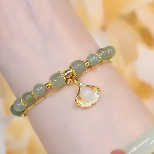 If you place an order today, you will receive 8 different styles of bracelets. A collection of various styles of elegant bracelets: simple chains, beaded styles, layered styles, covering all of them. Made of high-quality materials such as S925 silver and natural stones. Perfect for both work and casual occasions, suitable for personal use or as gifts - all are exquisite!