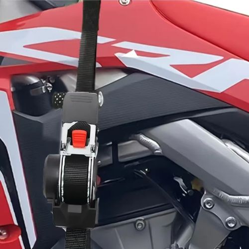 1.8-meter automatic telescopic ratchet tensioner. With just one pull, it tightens,with one click of the latch, it secures firmly. It is suitable for pickup trucks, trunks, and motorcycles, ensuring stable loading and secure binding without any slippage. The nylon strap is durable and resistant to tearing. Once used, it can be easily retracted without taking up space, and the cargo can be fixed in just 30 seconds. A must-have for both self-driving and cargo transportation.