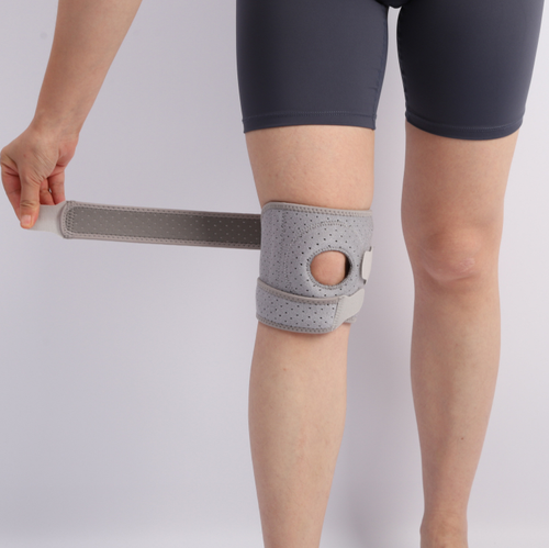 Order today and you'll receive 2 pairs of breathable knee support straps! 0.5mm ultra-thin breathable material, no sweating or constriction. The silicone pads precisely protect the patella, reduce wear and pain, and the adjustable Velcro is suitable for leg circumference, allowing for quick on and off. Perfect for sports support, stress relief in daily life, emergency situations, suitable for running, hiking and elderly daily use. The lightweight knee support is super convenient!